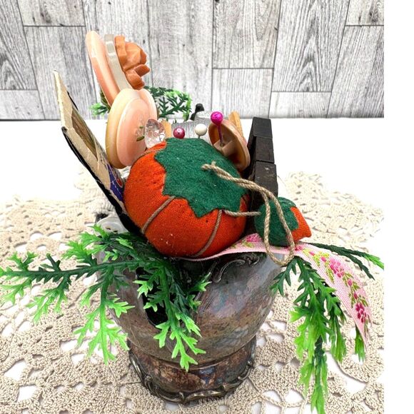 Vintage Sewing Seamstress Assemblage Buttons Pin Cushion Thread Decor - Picture 3 of 6